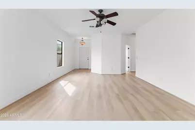 930 E Pedro Road, Phoenix, AZ 85042 - Photo 16