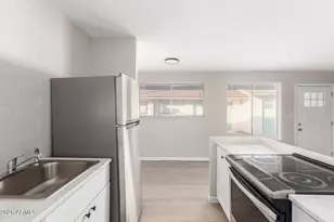 405 S Priest Dr, Tempe, AZ 85281 - Photo 14