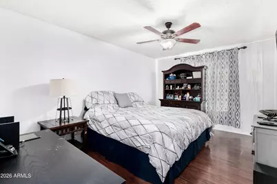 2047 N 54th Lane, Phoenix, AZ 85035 - Photo 16
