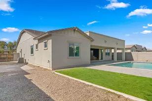 2083 S Emerson St, Chandler, AZ 85286 - Photo 38