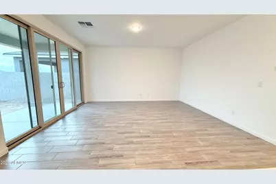 9549 W Tamarisk Avenue, Tolleson, AZ 85353 - Photo 10