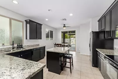 15836 W Lisbon Lane, Surprise, AZ 85379 - Photo 6