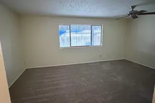 3937 W Paradise Dr, Phoenix, AZ 85029 - Photo 14