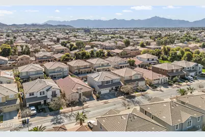 4027 W Saint Charles Avenue, Phoenix, AZ 85041 - Photo 34