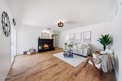 4327 W Echo Lane, Glendale, AZ 85302 - Photo 14