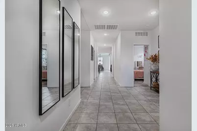 9043 W Albeniz Place, Tolleson, AZ 85353 - Photo 4