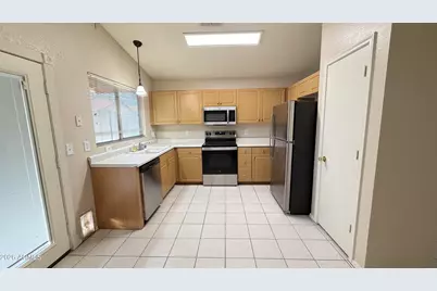 11344 W Barbara Avenue, Peoria, AZ 85345 - Photo 6