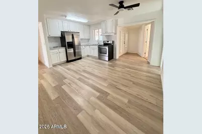 2127 E Bayberry Avenue, Mesa, AZ 85204 - Photo 2