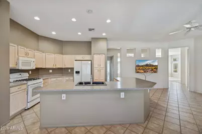 22108 N Veterans Drive, Sun City West, AZ 85375 - Photo 24