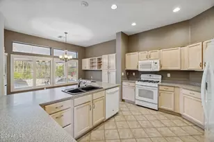 22108 N Veterans Dr, Sun City West, AZ 85375 - Photo 26