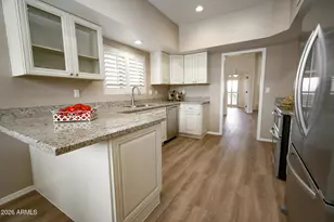 5518 E Paradise Dr, Scottsdale, AZ 85254 - Photo 10