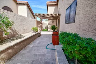 5518 E Paradise Dr, Scottsdale, AZ 85254 - Photo 24