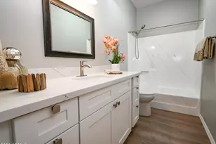 5518 E Paradise Dr, Scottsdale, AZ 85254 - Photo 20