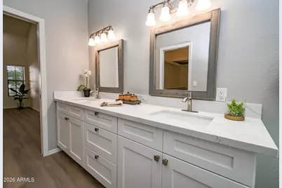 5518 E Paradise Drive, Scottsdale, AZ 85254 - Photo 14