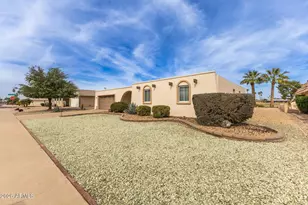 10126 W Brookside Dr, Sun City, AZ 85351 - Photo 2