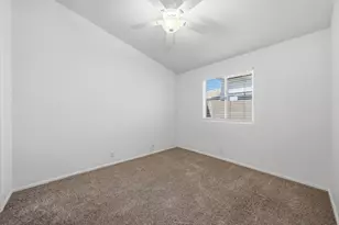 18837 N 43rd Pl, Phoenix, AZ 85050 - Photo 10