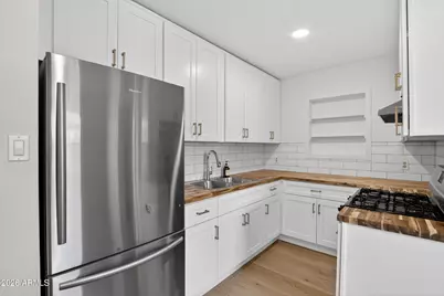 675 E 1st Place, Mesa, AZ 85203 - Photo 8