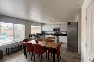 4331 E Tether Trail, Phoenix, AZ 85050 - Photo 2