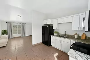 3120 N 67th Ln, Phoenix, AZ 85033 - Photo 2