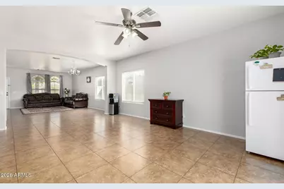 17391 W Hilton Avenue, Goodyear, AZ 85338 - Photo 12