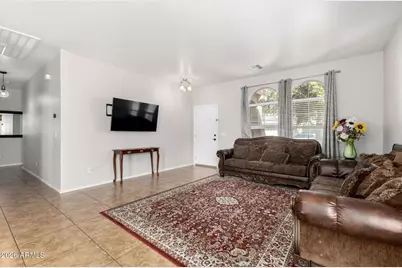 17391 W Hilton Avenue, Goodyear, AZ 85338 - Photo 8