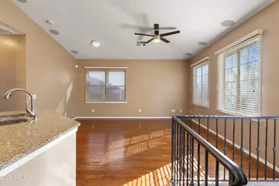 5729 S 21st Place, Phoenix, AZ 85040 - Photo 10