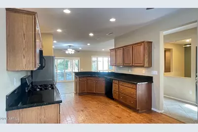 19417 N Tallowood Way, Surprise, AZ 85387 - Photo 8