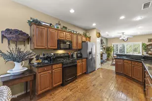 19417 N Tallowood Way, Surprise, AZ 85387 - Photo 10