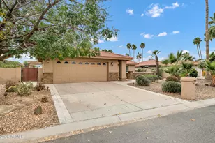 10013 E Watford Way, Sun Lakes, AZ 85248 - Photo 4
