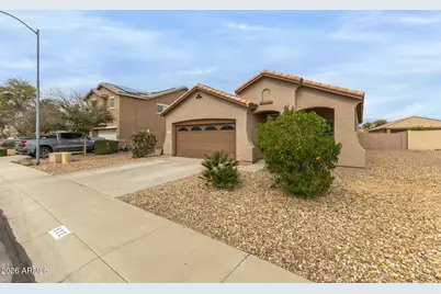 592 W Gabrilla Court, Casa Grande, AZ 85122 - Photo 2