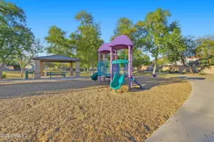 17596 W Andora St, Surprise, AZ 85388 - Photo 38