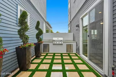 134 W Holcomb Lane, Phoenix, AZ 85003 - Photo 28