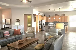 4192 E Chestnut Ln, Gilbert, AZ 85298 - Photo 46