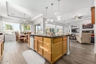 4192 E Chestnut Ln, Gilbert, AZ 85298 - Photo 4