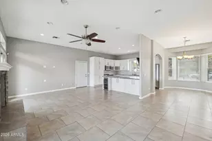 702 W Why Worry Ln, Phoenix, AZ 85021 - Photo 14