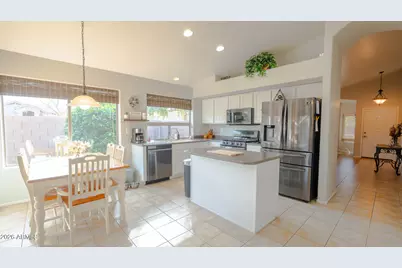 1382 E Prickly Pear Drive, Casa Grande, AZ 85122 - Photo 8