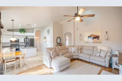 1382 E Prickly Pear Drive, Casa Grande, AZ 85122 - Photo 4