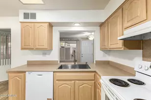 10907 W Thunderbird Blvd, Sun City, AZ 85351 - Photo 24