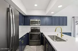 8004 N 32nd Dr, Phoenix, AZ 85051 - Photo 6