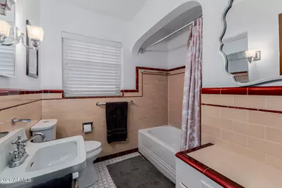 521 W Wilshire Drive, Phoenix, AZ 85003 - Photo 20