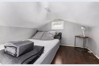 521 W Wilshire Drive, Phoenix, AZ 85003 - Photo 42