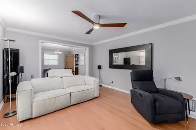 521 W Wilshire Drive, Phoenix, AZ 85003 - Photo 10