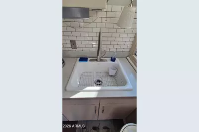 521 W Wilshire Drive, Phoenix, AZ 85003 - Photo 46