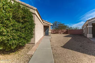 10762 W Joblanca Road W, Avondale, AZ 85323 - Photo 4