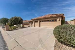 24218 S Desert Vale Dr, Sun Lakes, AZ 85248 - Photo 2