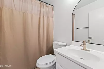 652 S Bahama Drive, Gilbert, AZ 85296 - Photo 16