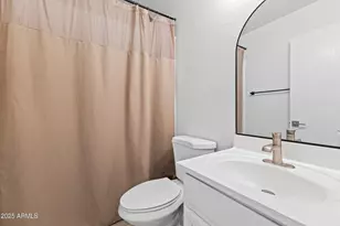 652 S Bahama Dr, Gilbert, AZ 85296 - Photo 16