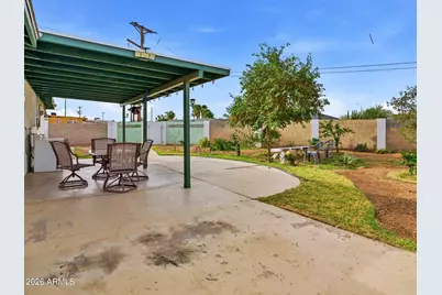 3008 N 45th Drive, Phoenix, AZ 85031 - Photo 8