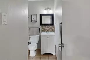 3008 N 45th Dr, Phoenix, AZ 85031 - Photo 24