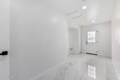 13802 N 33rd Avenue, Phoenix, AZ 85053 - Photo 20